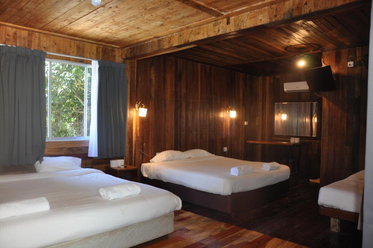 Joe Fisherman Inn Кампунг-Телук-Нипах Экстерьер фото