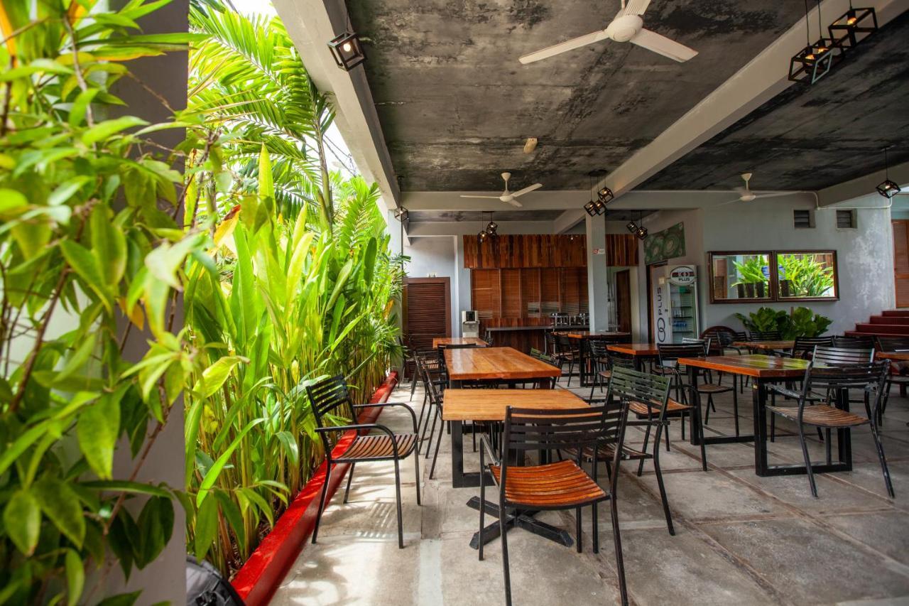Joe Fisherman Inn Кампунг-Телук-Нипах Экстерьер фото